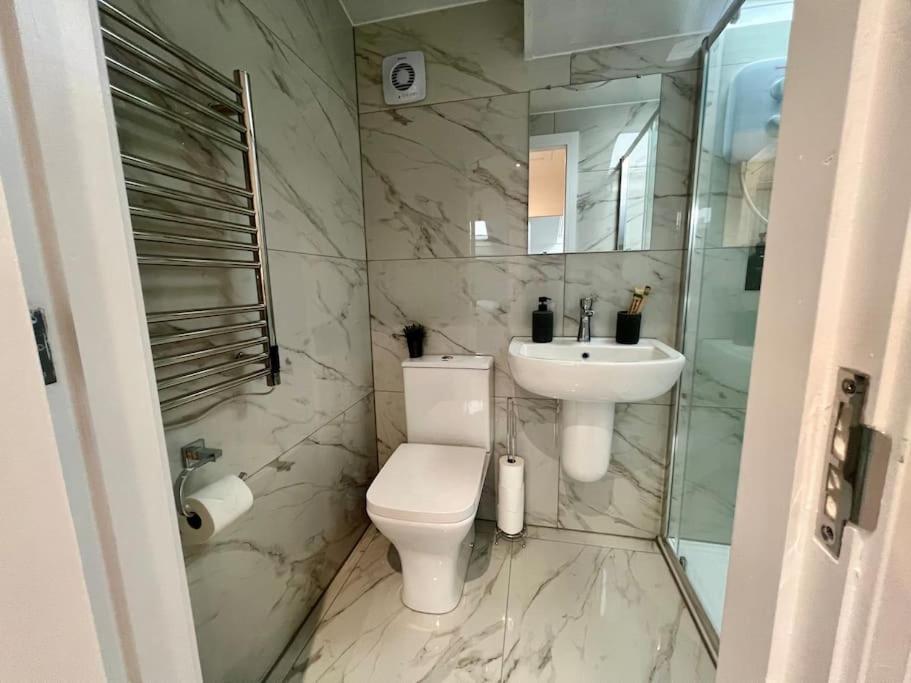 New 2 Bed Preston City Centre Flat - Sleeps 4 Ngoại thất bức ảnh